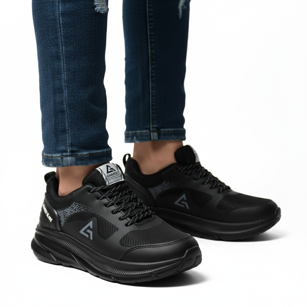 Sepatu Running Ghaneo Blade Hitam Putih - Full Black